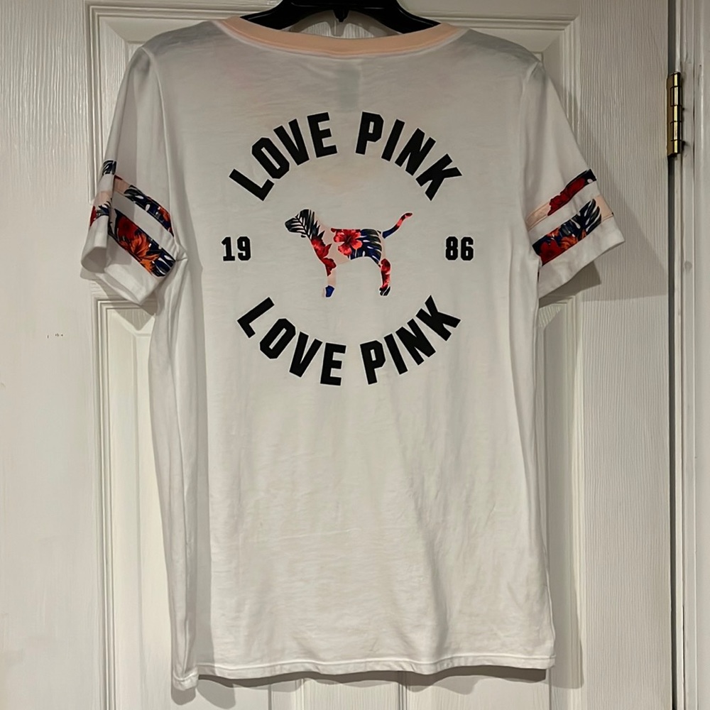 Cute PINK top.